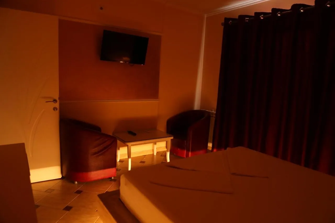 Hotel Autostrada Kashar 0*,  Albania
